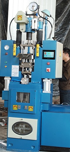15T全自動干粉壓機